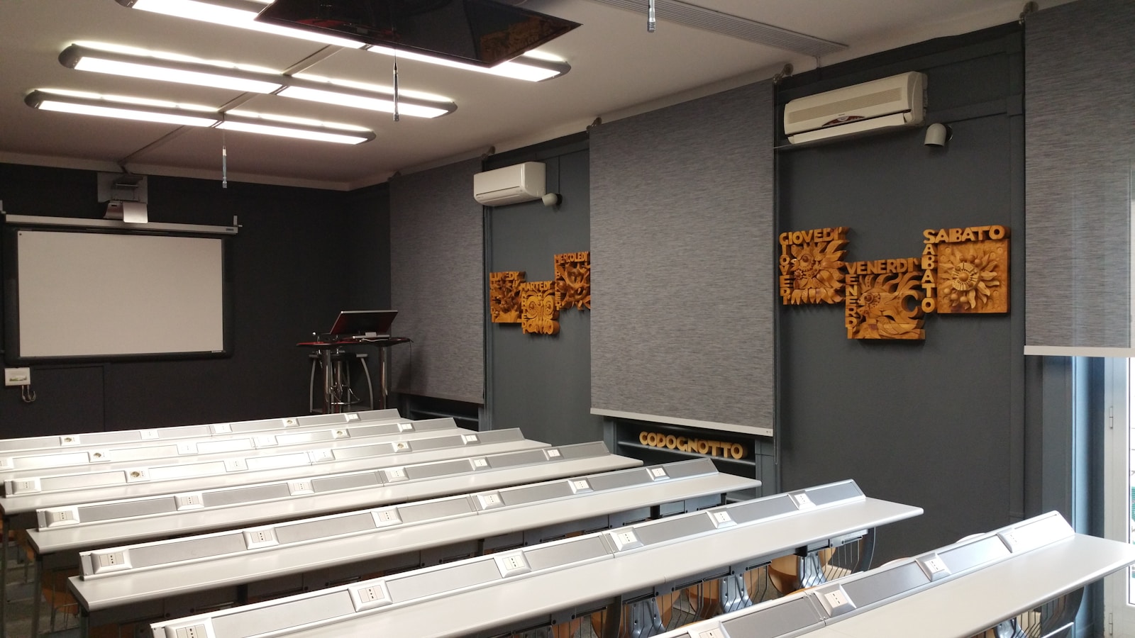 AI-Powered Classrooms